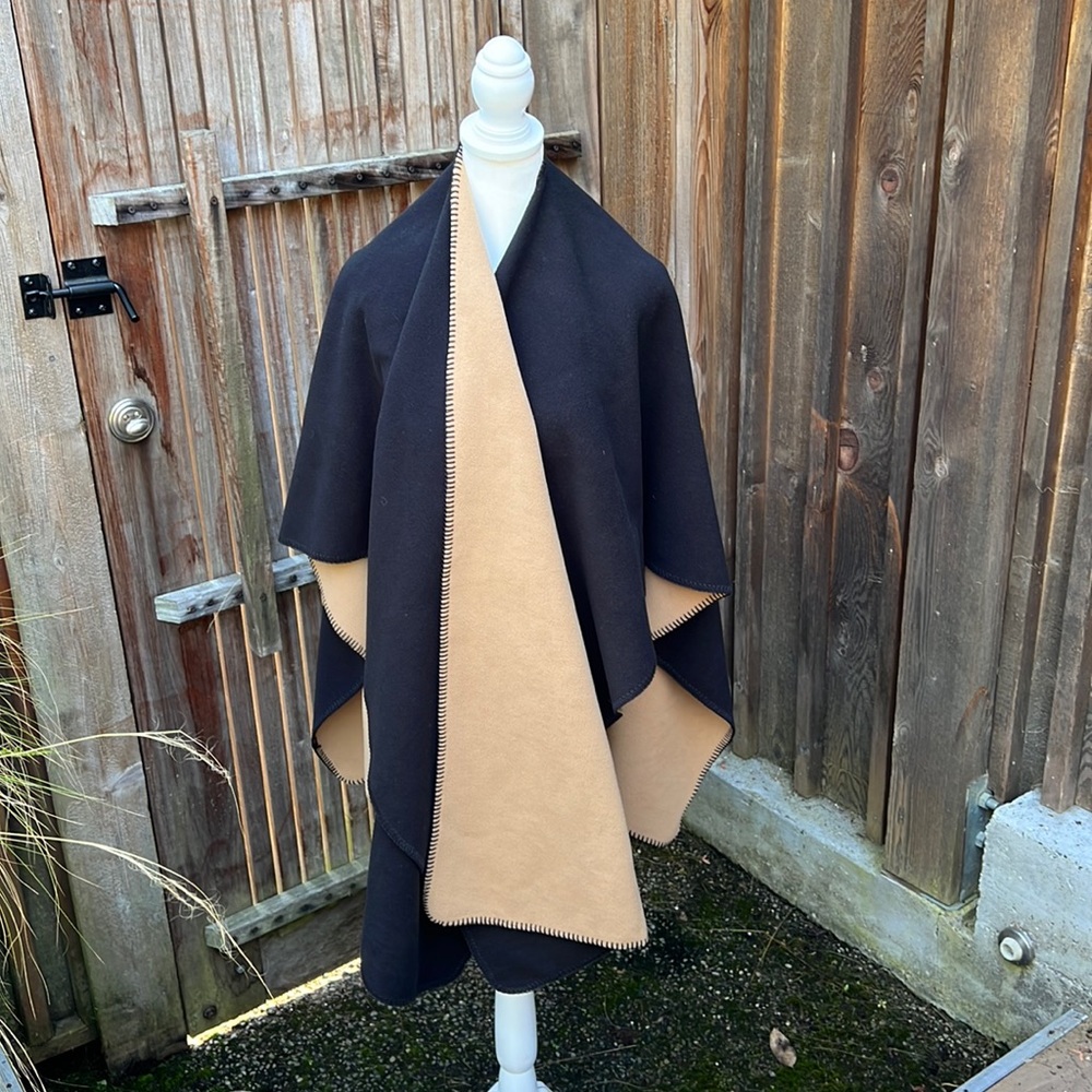 Woolrich reversible wrap